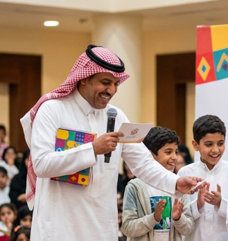 قالوا عنا